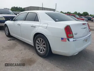 2012 Chrysler 300 Limited z VIN 2C3CCACG9CH249226, wystawiony jako IAAI lot #42256599 z przebiegiem Nie podano mil oraz . Historia ofert i sprzedaży dostępna na DreamBid. Obrazek 3.