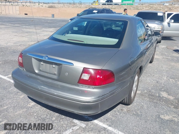 2002 Mercury Sable GS with VIN 1MEFM50U92A613552, listed as a IAAI auction lot 41718804 with 211,661 mi miles. Bid and sale history available at carsss.com. Image 4.