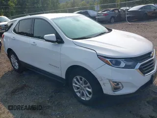 2020 Chevrolet Equinox LT with VIN 3GNAXKEV7LS671153, listed as a IAAI auction lot 40107856 with 32,888 mi miles. Bid and sale history available at carsss.com. Image 1.