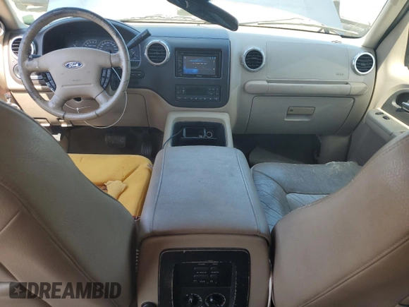 2003 Ford Expedition Eddie Bauer с VIN 1FMPU17L63LA61764, выставлен на аукционе Copart как лот 57973855 с пробегом 226 860 миль миль и Списание • Salvage title. История ставок и продаж доступна на DreamBid. Изображение 8.