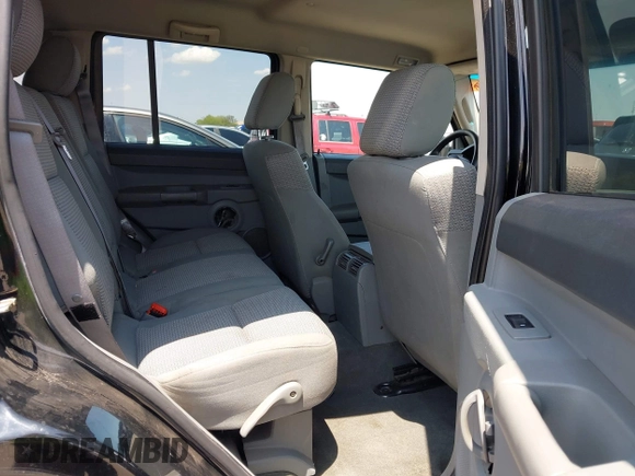 2006 Jeep Commander with VIN 1J8HG48K86C145055, listed as a IAAI auction lot 42416164 with 201,151 mi miles and . Bid and sale history available at DreamBid. Image 8.