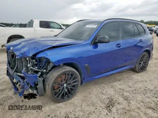 2024 BMW X5 M60i z VIN 5UX33EU09R9T85271, wystawiony jako Copart lot #59157625 z przebiegiem Nie podano mil oraz Szkoda całkowita • Salvage title. Historia ofert i sprzedaży dostępna na DreamBid. Obrazek 1.
