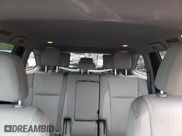 2015 Toyota Highlander LE Plus z VIN 5TDZKRFH0FS064791, wystawiony jako Copart lot #56508305 z przebiegiem 198 873 mil mil oraz Szkoda całkowita • Salvage title. Historia ofert i sprzedaży dostępna na DreamBid. Obrazek 10.