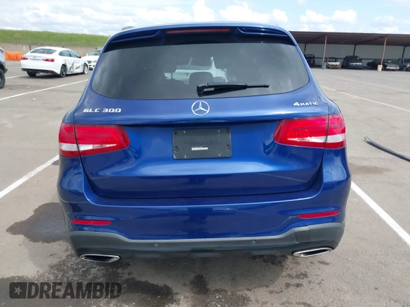 2019 Mercedes-Benz GLC with VIN WDC0G4KBXKV175924, listed as a IAAI auction lot 41906618 with 73,681 mi miles. Bid and sale history available at carsss.com. Image 16.