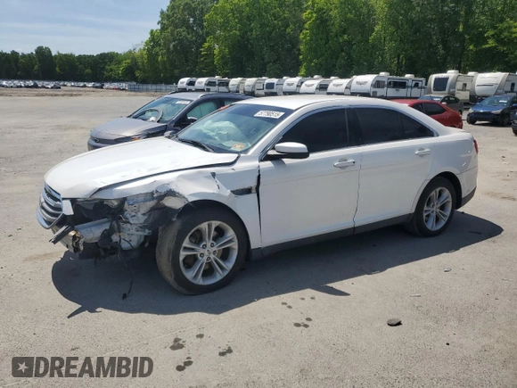 2015 Ford Taurus SEL z VIN 1FAHP2E82FG108442, wystawiony jako Copart lot #57790515 z przebiegiem 116 834 mil mil oraz Szkoda całkowita • Salvage title. Historia ofert i sprzedaży dostępna na DreamBid. Obrazek 1.