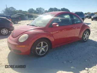 2010 Volkswagen New Beetle Coupe with VIN 3VWPG3AG5AM006413, listed as a Copart auction lot 74313714 with 203,249 mi miles and Salvage Title. Bid and sale history available at carsss.com. Image 1.