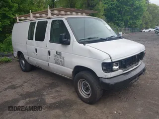 2005 Ford Econoline Cargo z VIN 1FTNE24W65HB33453, wystawiony jako IAAI lot #42187182 z przebiegiem 132 203 mil mil oraz . Historia ofert i sprzedaży dostępna na DreamBid. Obrazek 1.