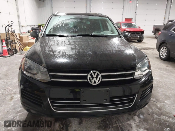 2013 Volkswagen Touareg Exec с VIN WVGEF9BP9DD004013, выставлен на аукционе IAAI как лот 41644882 с пробегом 148 096 миль миль и . История ставок и продаж доступна на DreamBid. Изображение 12.