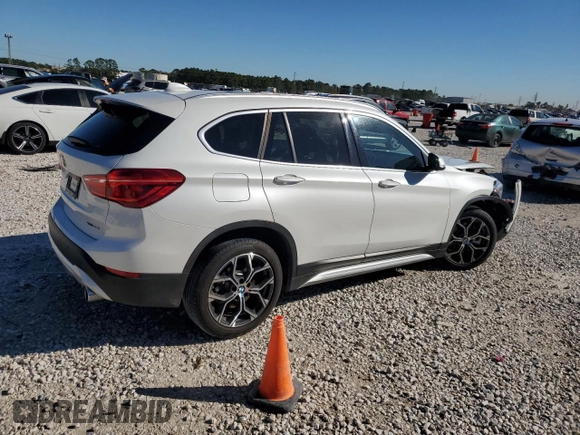 2022 BMW X1 sDrive28i with VIN WBXJG7C07N5V29446, listed as a Copart auction lot 81912684 with 46,234 mi miles and Salvage Title. Bid and sale history available at carsss.com. Image 3.