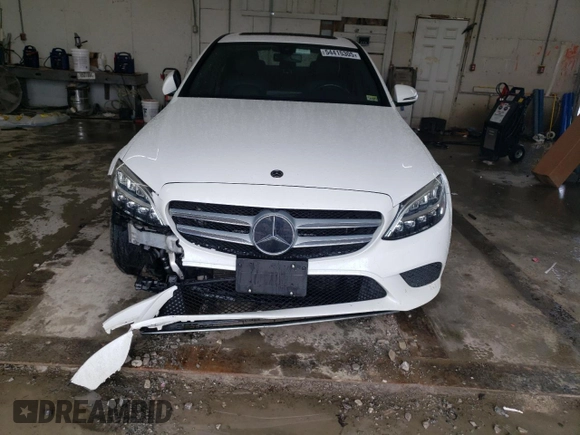 2019 Mercedes-Benz C 300 z VIN 55SWF8EB8KU321336, wystawiony jako Copart lot #54415305 z przebiegiem 90 670 mil mil oraz Szkoda całkowita • Salvage title. Historia ofert i sprzedaży dostępna na DreamBid. Obrazek 5.