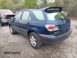 2002 Lexus RX with VIN JTJHF10UX20244149, listed as a IAAI auction lot 42188158 with 244,731 mi miles. Bid and sale history available at carsss.com. Image 3.