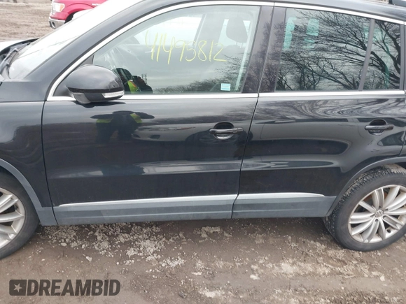 2016 Volkswagen Tiguan S with VIN WVGBV7AXXGW581315, listed as a IAAI auction lot 41495812 with 180,061 mi miles and . Bid and sale history available at DreamBid. Image 14.