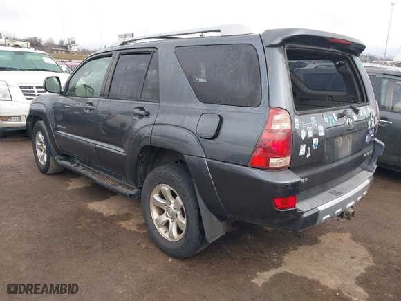 2005 Toyota 4Runner SR5 with VIN JTEZU14R258025609, listed as a IAAI auction lot 41492535 with 111,058 mi miles. Bid and sale history available at carsss.com. Image 3.