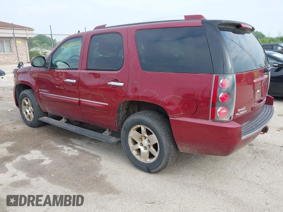 2008 GMC Yukon Denali z VIN 1GKFK63858J162600, wystawiony jako IAAI lot #42485629 z przebiegiem 271 690 mil mil oraz . Historia ofert i sprzedaży dostępna na DreamBid. Obrazek 3.