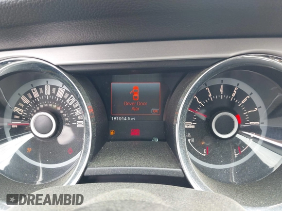 2013 Ford Mustang GT with VIN 1ZVBP8CFXD5233165, listed as a IAAI auction lot 41913971 with 181,914 mi miles. Bid and sale history available at carsss.com. Image 7.