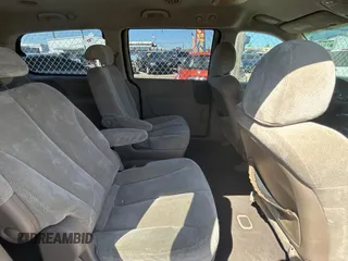 2008 Kia Sedona LX with VIN KNDMB233X86193585, listed as a Copart auction lot 51092985 with 251,188 mi miles and Clean Title. Bid and sale history available at carsss.com. Image 6.
