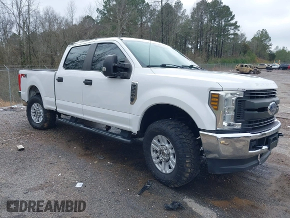 2018 Ford F-250 XL with VIN 1FT7W2B63JEB70397, listed as a IAAI auction lot 41637099 with 163,126 mi miles and . Bid and sale history available at DreamBid. Image 1.