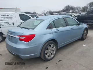 2012 Chrysler 200 Touring with VIN 1C3CCBBB7CN164484, listed as a IAAI auction lot 41576745 with 150,014 mi miles. Bid and sale history available at carsss.com. Image 4.