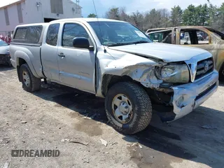 2007 Toyota Tacoma with VIN 5TEUU42N27Z362511, listed as a IAAI auction lot 42104313 with 177,970 mi miles and . Bid and sale history available at DreamBid. Image 1.