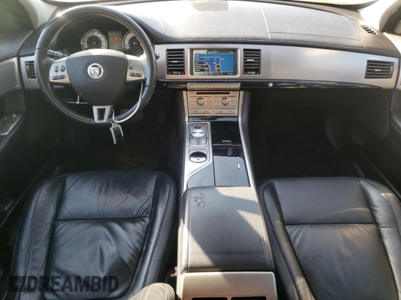 2011 Jaguar XF with VIN SAJWA0FB0BLS14960, listed as a Copart auction lot 43281025 with 63,221 mi miles and Clean Title. Bid and sale history available at DreamBid. Image 8.