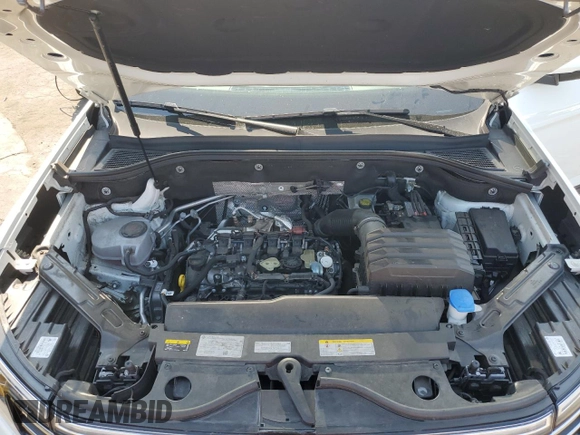 2024 Volkswagen Atlas SE with VIN 1V2WR2CA5RC536517, listed as a Copart auction lot 63795655 with 37,003 mi miles and Clean title. Bid and sale history available at DreamBid. Image 12.