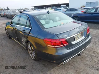 2014 Mercedes-Benz E 350 Sport with VIN WDDHF5KB8EA838247, listed as a IAAI auction lot 41425820 with 92,346 mi miles and . Bid and sale history available at DreamBid. Image 3.