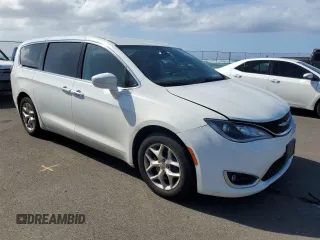 2018 Chrysler Pacifica Touring Plus with VIN 2C4RC1FG4JR157496, listed as a Copart auction lot 88452535 with 78,252 mi miles and Salvage Title. Bid and sale history available at DreamBid. Image 4.
