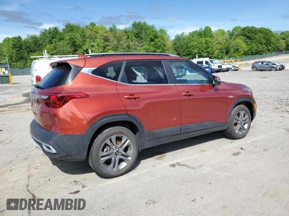 2022 Kia Seltos S with VIN KNDEUCAAXN7276641, listed as a Copart auction lot 57770305 with 26,594 mi miles and Salvage title. Bid and sale history available at DreamBid. Image 3.