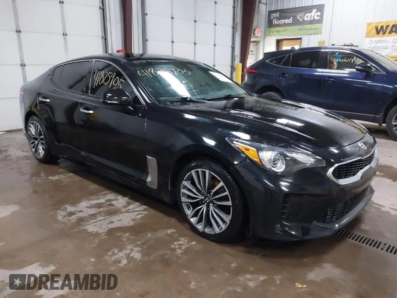 2018 Kia Stinger Premium with VIN KNAE25LA4J6011127, listed as a IAAI auction lot 41825905 with 79,582 mi miles. Bid and sale history available at carsss.com. Image 1.