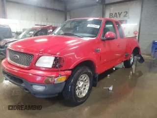 2001 Ford F-150 XL z VIN 2FTRX08L01CA27100, wystawiony jako Copart lot #50951665 z przebiegiem 170 805 mil mil oraz Szkoda całkowita • Salvage title. Historia ofert i sprzedaży dostępna na DreamBid. Obrazek 1.