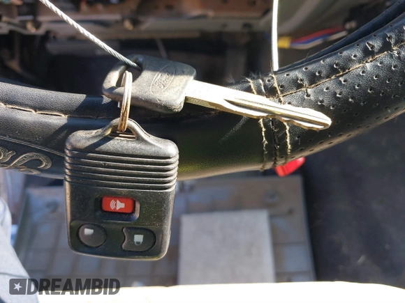 2003 Ford F-250 XL with VIN 1FTNW20L23EC60319, listed as a IAAI auction lot 41523726 with Not provided miles and . Bid and sale history available at DreamBid. Image 11.