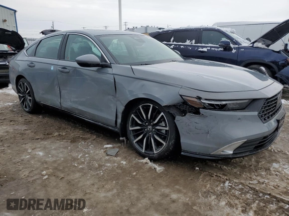 2025 Honda Accord Touring with VIN 1HGCY2F80SA800276, listed as a Copart auction lot 44731645 with 8,029 mi miles and Clean title. Bid and sale history available at DreamBid. Image 4.
