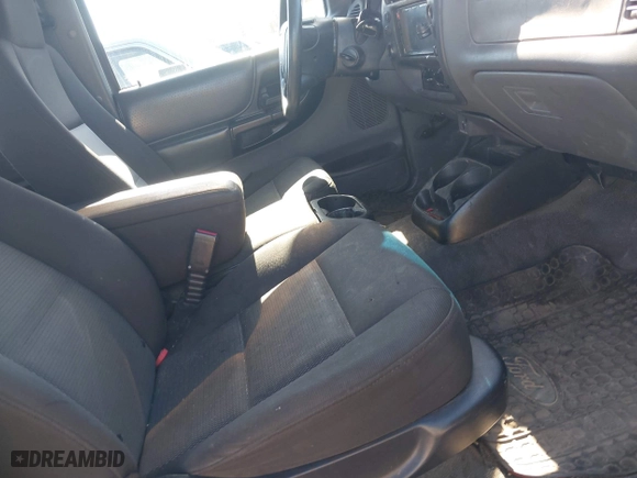 2004 Ford Ranger XL with VIN 1FTYR14U84PB03675, listed as a IAAI auction lot 41482723 with 343,908 mi miles. Bid and sale history available at carsss.com. Image 5.