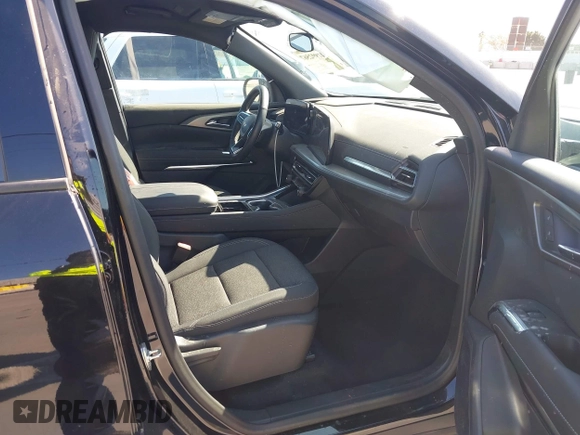 2024 Chevrolet Traverse FWD LT with VIN 1GNERGKS3RJ196128, listed as a IAAI auction lot 41992567 with 4,338 mi miles and . Bid and sale history available at DreamBid. Image 5.
