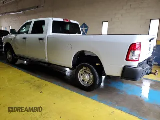 2022 Ram 2500 Tradesman z VIN 3C6UR5HJ9NG298656, wystawiony jako Copart lot #57645875 z przebiegiem 100 101 mil mil oraz Czysty tytuł • Clean title. Historia ofert i sprzedaży dostępna na DreamBid. Obrazek 2.