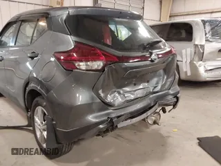 2021 Nissan Kicks S with VIN 3N1CP5BV1ML466739, listed as a IAAI auction lot 41628478 with 54,821 mi miles. Bid and sale history available at carsss.com. Image 6.