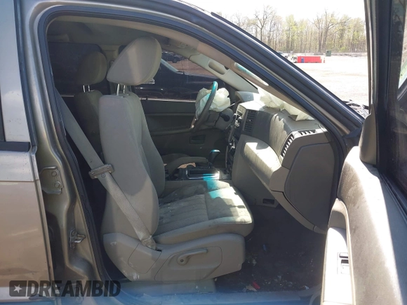 2005 Jeep Grand Cherokee Laredo with VIN 1J4GS48K85C600514, listed as a IAAI auction lot 42038098 with 274,938 mi miles and . Bid and sale history available at DreamBid. Image 5.