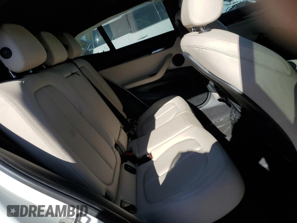2020 BMW X2 sDrive28i z VIN WBXYH9C01L5P45989, wystawiony jako Copart lot #48869525 z przebiegiem Nie podano mil oraz Nie do naprawy • Non repairable. Historia ofert i sprzedaży dostępna na DreamBid. Obrazek 10.