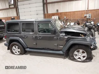 2021 Jeep Wrangler Unlimited Sport S с VIN 1C4HJXDN2MW701625, выставлен на аукционе IAAI как лот 42278169 с пробегом 11 229 миль миль и . История ставок и продаж доступна на DreamBid. Изображение 12.
