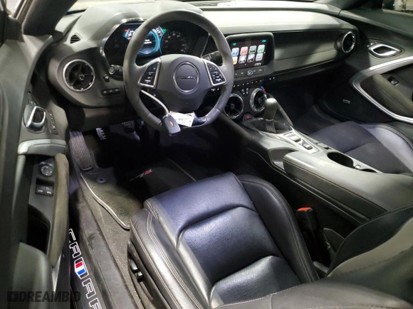 2018 Chevrolet Camaro 2LT with VIN 1G1FC1RS0J0162622, listed as a Copart auction lot 71362134 with 33,180 mi miles and Salvage Title. Bid and sale history available at carsss.com. Image 8.