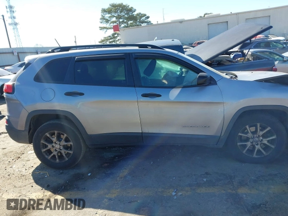 2017 Jeep Cherokee Altitude z VIN 1C4PJLASXHW649973, wystawiony jako IAAI lot #41672054 z przebiegiem 190 000 mil mil oraz . Historia ofert i sprzedaży dostępna na DreamBid. Obrazek 13.