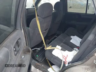 2000 Chevrolet Blazer LT z VIN 1GNDT13WXY2214421, wystawiony jako IAAI lot #41525220 z przebiegiem Nie podano mil oraz . Historia ofert i sprzedaży dostępna na DreamBid. Obrazek 8.