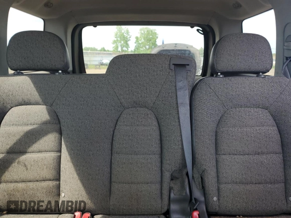 2005 Ford Explorer XLS с VIN 1FMZU62K05UA74799, выставлен на аукционе Copart как лот 55197744 с пробегом 119 167 миль миль и Списание • Salvage title. История ставок и продаж доступна на DreamBid. Изображение 10.