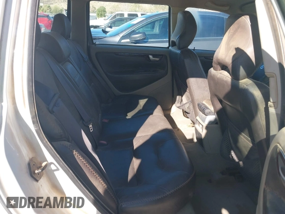 2004 Volvo V70 XC Cross Country с VIN YV1SZ59H341153079, выставлен на аукционе IAAI как лот 41640257 с пробегом 292 251 миль миль и . История ставок и продаж доступна на DreamBid. Изображение 8.