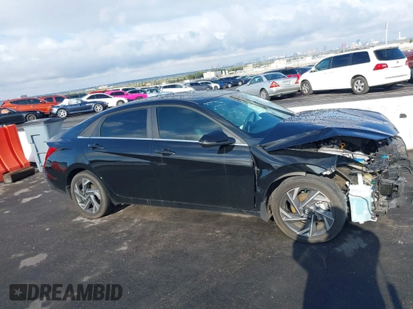 2024 Hyundai Elantra Limited с VIN KMHLN4DJ7RU104558, выставлен на аукционе IAAI как лот 42180156 с пробегом 4 427 миль миль и . История ставок и продаж доступна на DreamBid. Изображение 13.