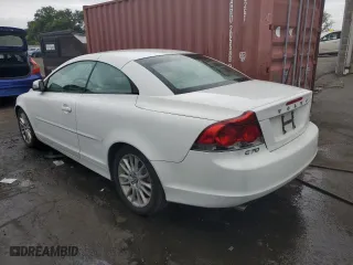 2009 Volvo C70 with VIN YV1MC67209J071512, listed as a Copart auction lot 72739724 with 101,877 mi miles and Salvage Title. Bid and sale history available at carsss.com. Image 2.