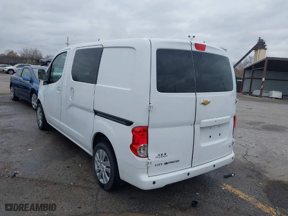 2015 Chevrolet City Express Cargo Van LT with VIN 3N63M0ZN4FK692259, listed as a IAAI auction lot 38158549 with 90,377 mi miles. Bid and sale history available at carsss.com. Image 3.