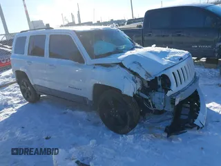 2014 Jeep Patriot Sport with VIN 1C4NJPBA3ED674564, listed as a IAAI auction lot 41335022 with 122,078 mi miles. Bid and sale history available at carsss.com. Image 1.