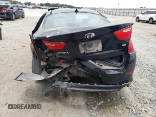 2014 Kia Optima LX z VIN 5XXGM4A73EG322174, wystawiony jako Copart lot #56183635 z przebiegiem 97 173 mil mil oraz Szkoda całkowita • Salvage title. Historia ofert i sprzedaży dostępna na DreamBid. Obrazek 6.