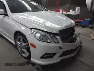 2011 Mercedes-Benz E-Class E 550 with VIN WDDKJ7CB1BF085612, listed as a IAAI auction lot 41925770 with 90,254 mi miles. Bid and sale history available at carsss.com. Image 6.